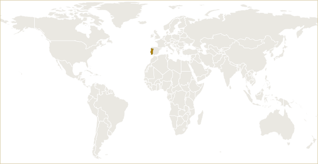 葡萄牙在世界地图上的位置 · Portugal highlighted on the world map
