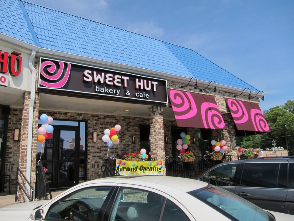 Sweet Hut Bakery & Cafe