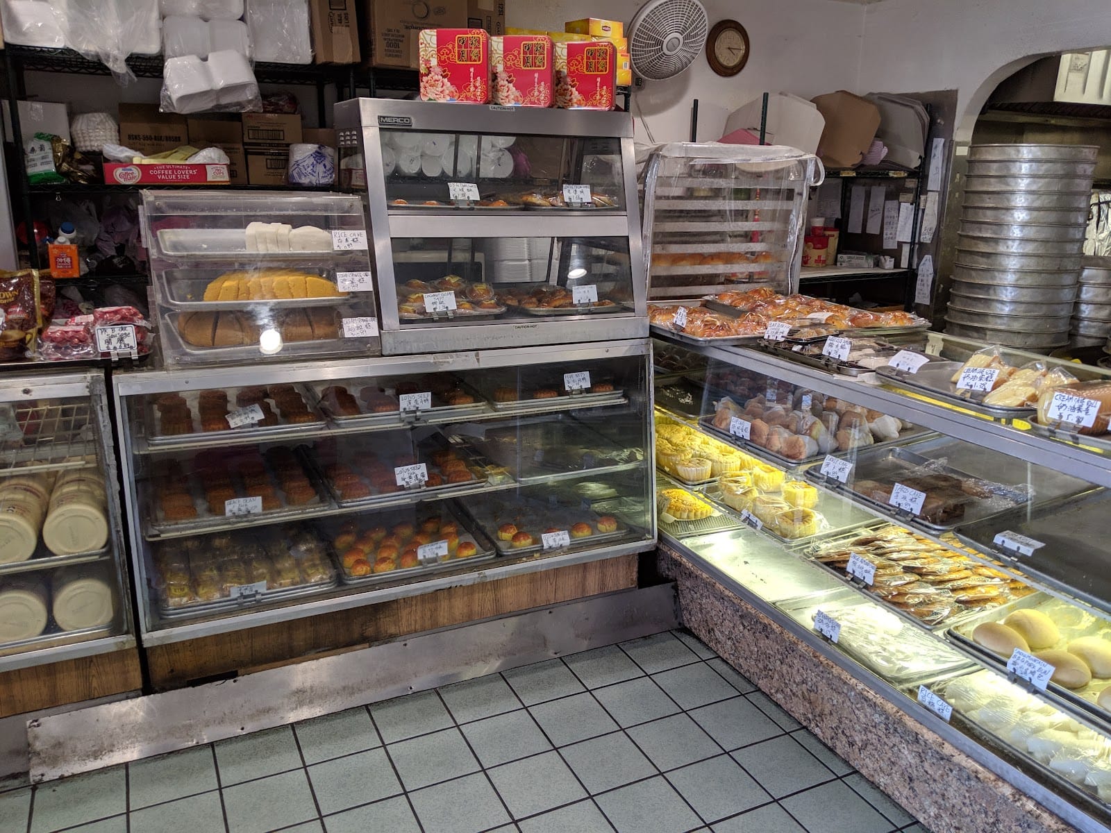 Long's Family Pastry 美意点心糕饼