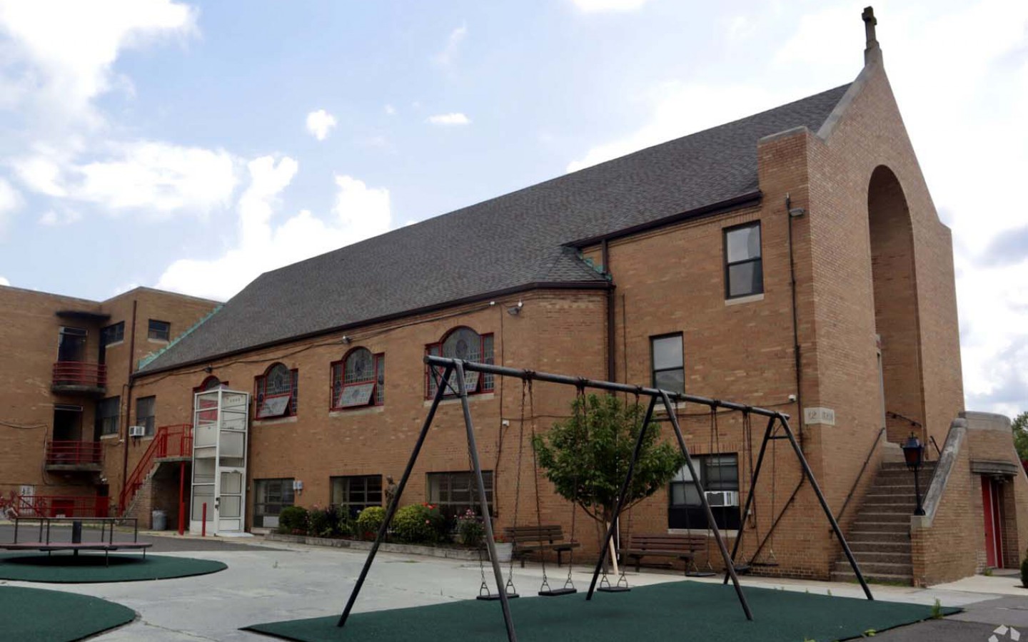 Holy Redeemer Chinese Catholic School