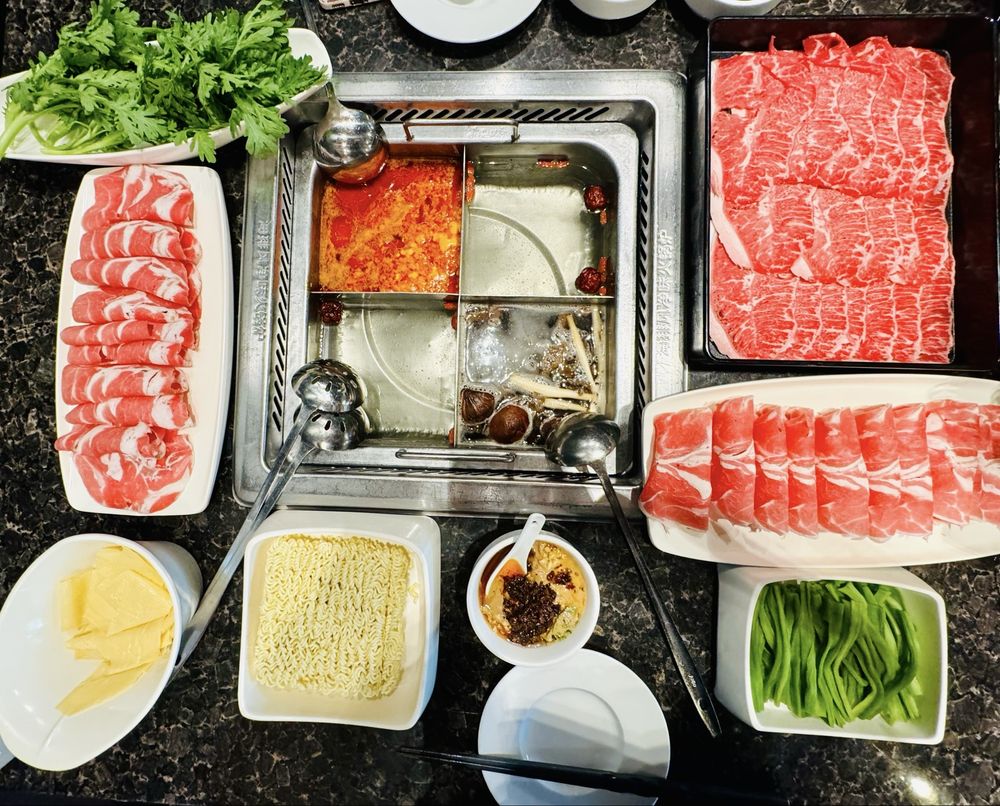 Haidilao Hot Pot 海底捞 (Cupertino)